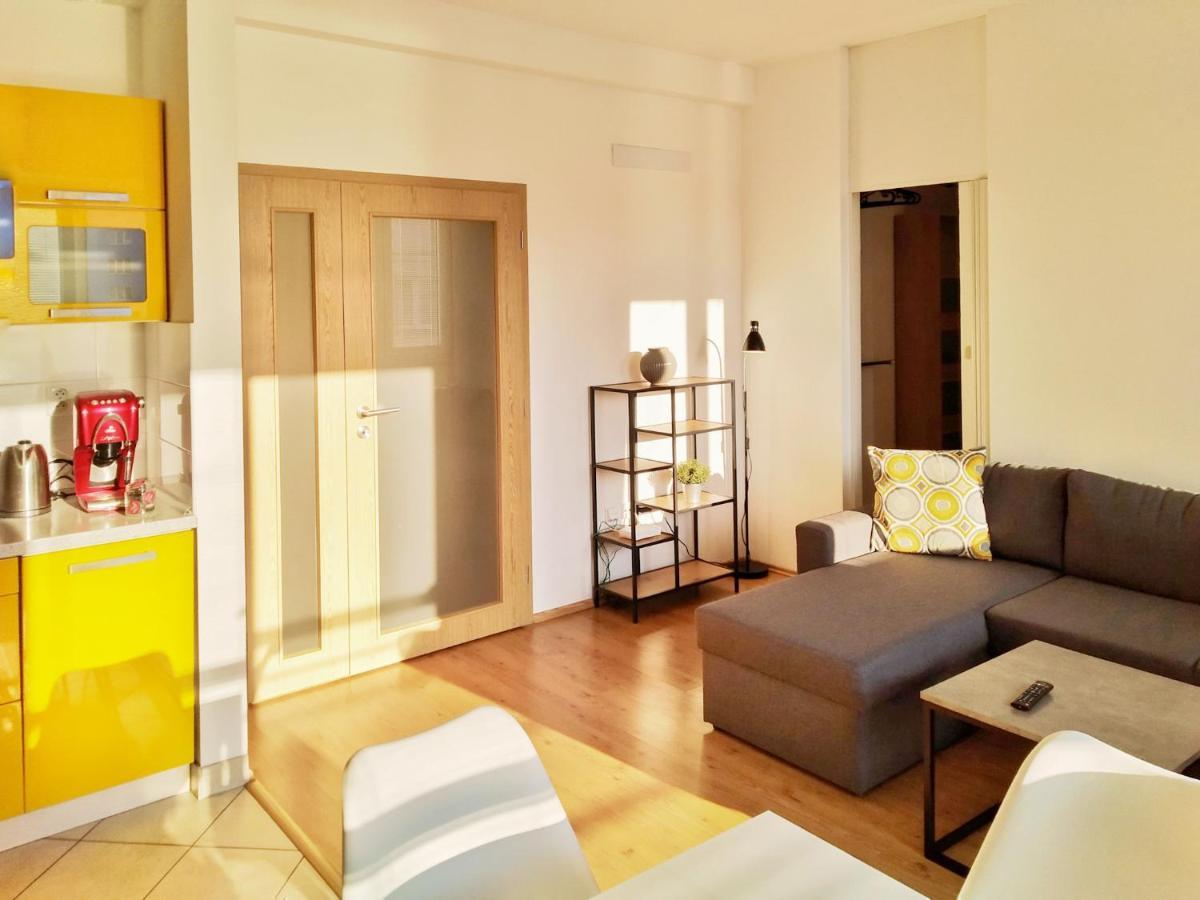 Yellow Apartment Ostrava Dış mekan fotoğraf