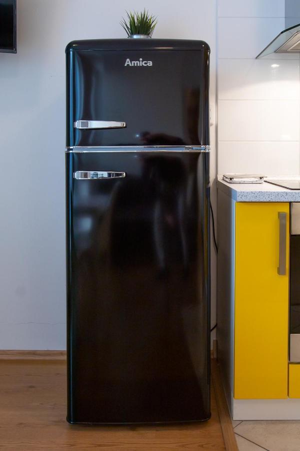 Yellow Apartment Ostrava Dış mekan fotoğraf